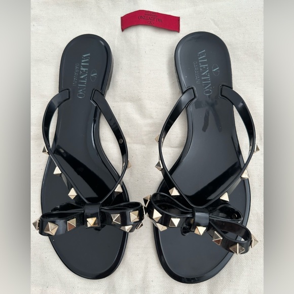 Black Valentino Rockstud Jelly Sandals
